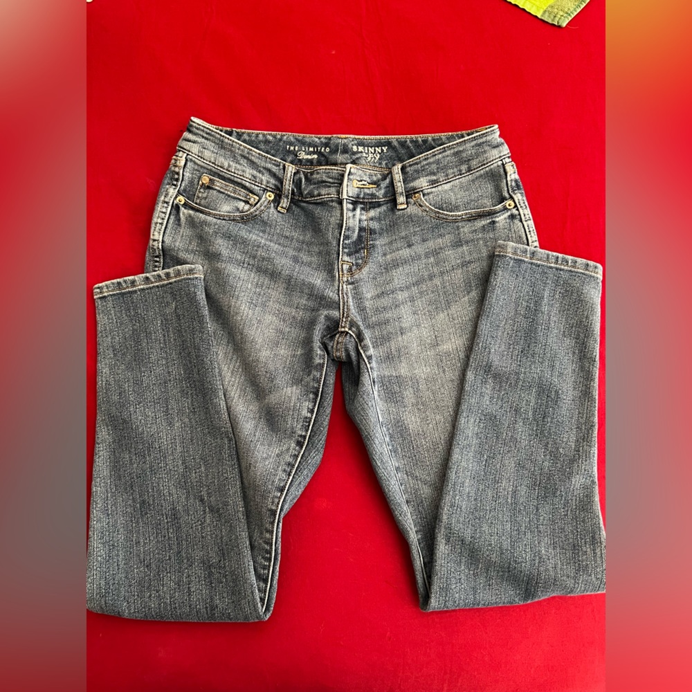 Limited Jeans size 6 skinny